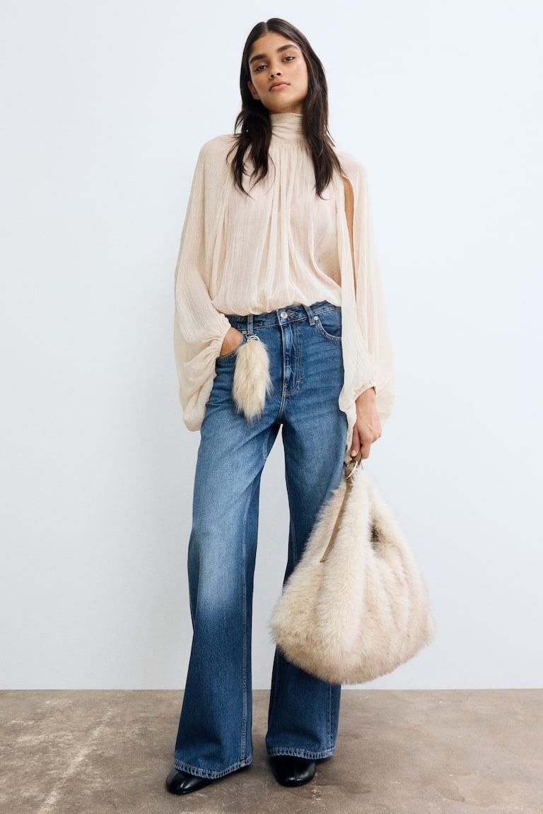 Wide-Leg Ultra High Jeans