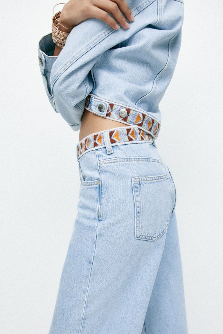 Wide-Leg Ultra High Jeans